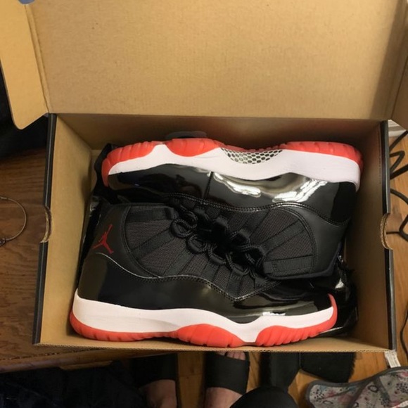 Jordan 11 bred main image 2